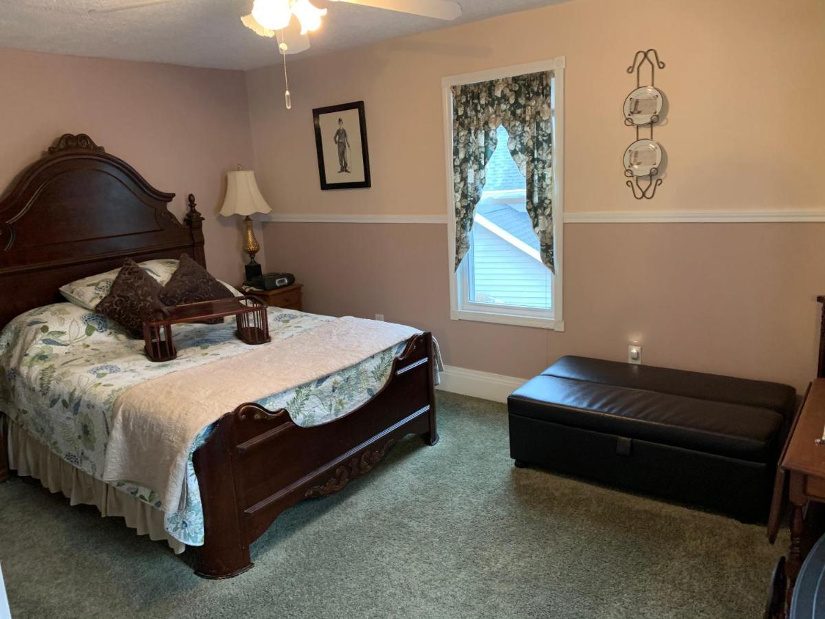 Emerald Necklace Inn Bed And Breakfast 레이크우드 외부 사진
